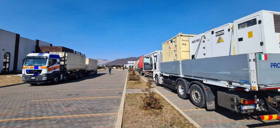 Riparata la cucina mobile dei Nuvola: la Protezione civile prosegue il viaggio verso la frontiera moldava con i suoi 11 mezzi